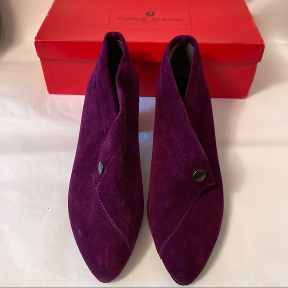 🏆HOST PICK Vintage Charles Jourdan Suede Booties NIB - Picture 5 of 13